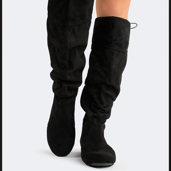 Black knee high Boots - Picture 3 of 4